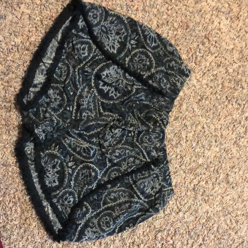 Mossimo boho fabric shorts